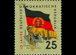 D,DDR Mi.Nr. 726 10. Gründungstag der DDR, Flagge + Chemiker (25)
