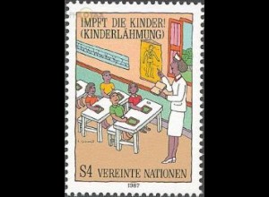 UNO Wien Mi.Nr. 77 Kinderschutzimpfung Arztin in Schulklasse (4)