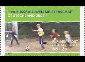 D,Bund Mi.Nr. 2326 Fußball WM 2006 Deutschland, Bolzplatz (55+25)