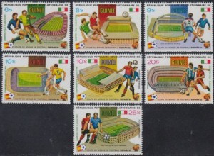 Guinea Mi.Nr. 920-26A Sieger Fußball-WM 82 Italien, Stadion+Spielszenen (7Werte)
