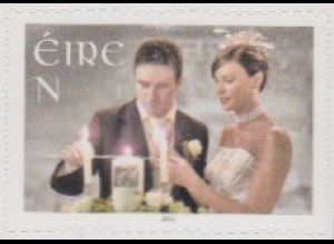 Irland Mi.Nr. 2039 Hochzeitsgrußmarke, Brautpaar mit Hochzeitskerze, skl. (N)